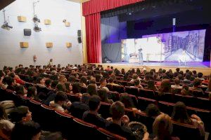 Continúa la Campaña de Animación Lectora de l’Alfàs con teatro en inglés