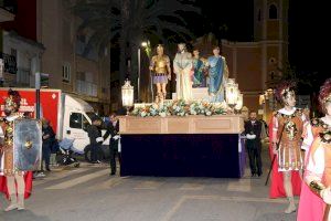 Las calles de Torrent se llenan de traslados y procesiones durante el Martes Santo