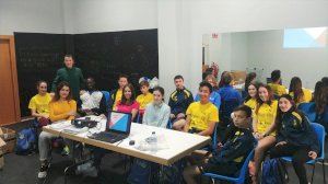 Un centenar de jóvenes atletas del CA Safor recibe charlas de psicología deportiva