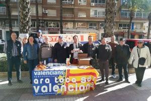 Hurtado visita Alzira y explica “la importancia de votar a Som Valencians En Moviment al Congreso”