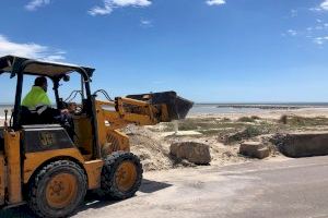 Almassora posa a punt les platges per al desenllaç de la Pasqua