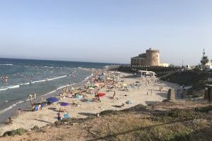 Cinco banderas azules ondearán en las playas de Pilar de la Horadada