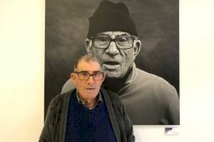 Els últims "enceseros" i la fascinació de pescar penjats del penya-segat - (foto 3)