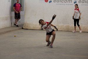 L'escola del CEIP Tomas de Montañana triomfa en les finals de raspall de València - (foto 2)