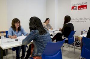 La Universitat de València convoca la primera edició dels Premis UVocupació a l’impuls de la inserció laboral juvenil