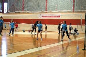 Aspe acoge la final provincial de bádminton de los juegos escolares