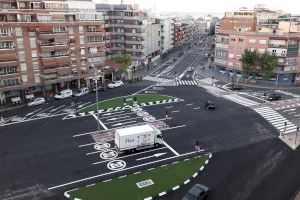 El Ayuntamiento asfalta esta noche la rotonda de la CV-70 que enlaza con la avenida de Beniardá