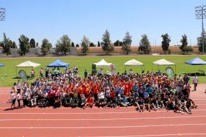 Alumnos de educación especial participan en una jornada de deporte inclusivo