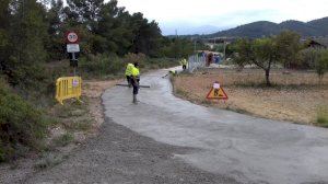 Mallol: “Diputación se ha encargado de asfaltar los caminos y, de paso, de cubrir la inoperancia de PSOE y Compromís”