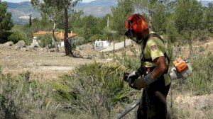 La Diputación refuerza sus trabajos de prevención de incendios durante todo el año en las zonas más sensibles del interior