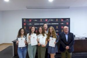 La Escuela de Danza de La Nucía recibe 4 medallas de plata  de la “Royal Academy of Dance”