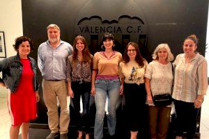 El grup el Kioskero presenta la seua campanya a la Fundació Valencia C.F.