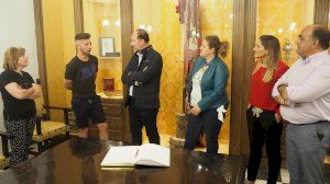Recepción Institucional a José David Menargues tras disputar el Europeo Sub-17 con la Selección Española de Fútbol Recepción Institucional a José David Menargues tras disputar el Europeo Sub-17 con la Selección Española de Fútbol