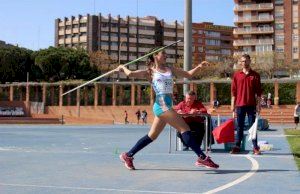 La joven atleta almussafense Sonia Charco, campeona autonómica en 150 metros en los Juegos Deportivos de la Comunitat Valenciana - (foto 4)