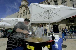 El cocinero Raúl Magraner, El Palmar, Valencia, gana el I Concurso Internacional Alicante Ciudad del Arroz