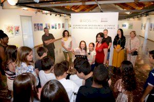 Alumnat de Primària del CEIP L'Horta exposa les seues pintures al Museu de la Rajoleria de Paiporta