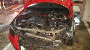 Un hombre resulta herido tras un incendio en un parking de la Avenida Alfonso X el Sabio