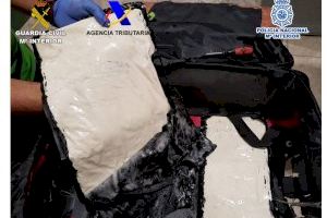 Detenido en el Aeropuerto Internacional de Alicante-Elche con 2,238 kgs de pasta de cocaína