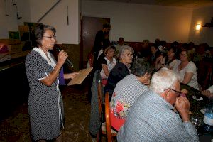 Més d'un centenar de persones participen en el sopar solidari contra el càncer a Vilafamés - (foto 4)