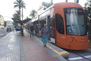 TRAM d'Alacant cuenta ya con seis líneas en servicio tras la apertura de la nueva conexión entre Porta del Mar y Plaza La Coruña