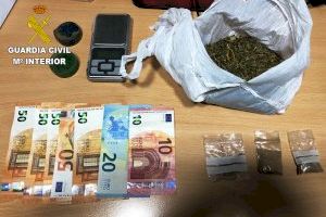 La Guardia Civil  detiene a cuatro personas en tres operaciones distintas por tráfico de drogas en San Mateo y Segorbe