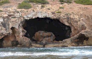 Medio Ambiente regula las visitas a la Cova Tallada de Jávea durante el periodo estival