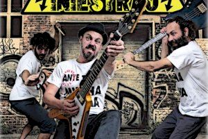 Tributo a la banda Siniestro Total en el Casal Jove de Puerto de Sagunto