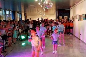 El Centro Matilde Salvador de Aldaia celebra el comienzo de verano