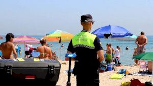 CSIF denuncia la falta de uniformidad en la Unidad de Playas de la Policía Local de Valencia y pide una dotación “digna”