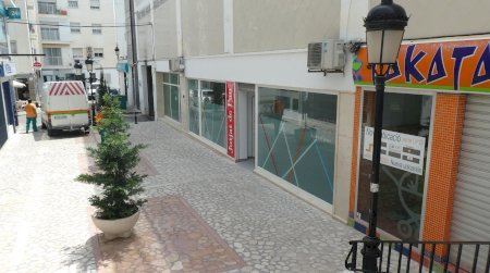 El alcalde y la directora general de Justicia visitan las nuevas instalaciones del Juzgado de Paz de Altea