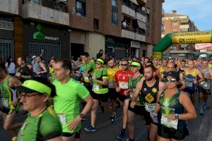 Mariemy Azorín e Iván Robles se llevan la victoria en el 10K Volta a Peu a Benetússer más multitudinario de los últimos años