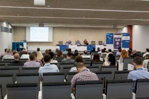 Experts internacionals debaten a l’UJI la nanotecnologia més innovadora per a combatre el canvi climàtic - (foto 2) Experts internacionals debaten a l’UJI la nanotecnologia més innovadora per a combatre el canvi climàtic - (foto 2)