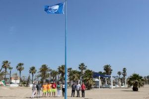 Burriana ya ondea las banderas azules de sus playas