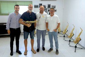 Exposiciones de trompetas y saxofones en el Conservatorio Municipal ‘Josep Pérez Barceló’