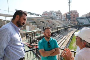 Les obres de remodelació de l'estadi Castalia renoven la graderia i les torres d'il·luminació