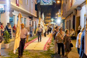 El cardenal Cañizares preside en Riba-roja el 125 aniversario de la Adoración Nocturna - (foto 3)