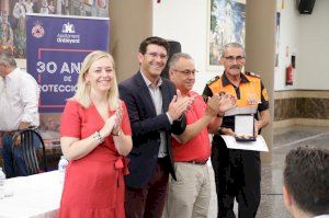 Jorge Rodríguez felicita al voluntariat de Protecció Civil Ontinyent al XXX aniversari de l’agrupació