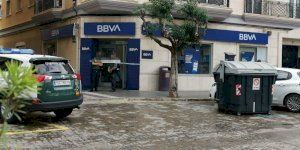 Atraca un banco en pleno centro de Burriana y se da la fuga