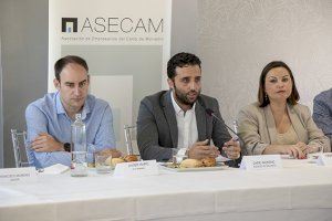 El alcalde de Sagunto asiste al desayuno de trabajo ‘Sagunto con las empresas’ organizado por ASECAM