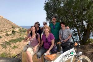 Un grupo de profesores estadounidenses visita la provincia de Alicante para conocer su oferta de turismo idiomático