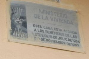 El Círculo de Podem Borriana insiste en la retirada de las placas franquistas en cumplimiento de la Ley de Memoria Histórica - (foto 3) El Círculo de Podem Borriana insiste en la retirada de las placas franquistas en cumplimiento de la Ley de Memoria Histórica - (foto 3)
