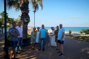 Clavell se reúne con afectados de la playa de Almenara para exigir la protección de la costa