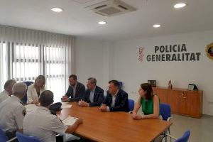 Gabriela Bravo visita en Elche la comisaría de la Unidad Ascrita a la Comunitat Valenciana del Cuerpo Nacional de Policía