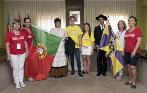 El Grupo Folclórico Cultural Recreativo Albergaria de Portugal visita Almussafes