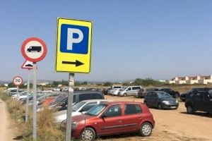 El Ayuntamiento de Peñíscola habilita 1000 plazas de aparcamiento gratuito para este verano