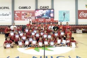 40 alumn@s participaron en el XVII Campus de Fútbol Sala de La Nucía