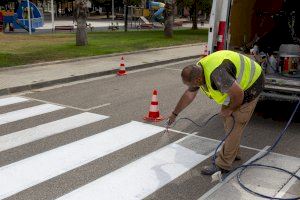 En marxa els treballs de repàs de la senyalització viària de Picassent