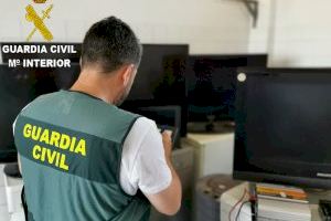 La Guardia Civil detiene a 4 personas implicadas en mas de 20 robos en  domicilios en Chiva, Godelleta y Villamarchante