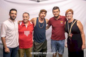 Macaco deleita a miles de asistentes en el concierto de hermanamiento de las fiestas patronales