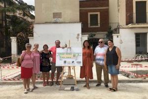 Sandra Gómez visita les obres de la plaça de l'Arquebisbe Olaechea al barri de Sant Marcel·lí